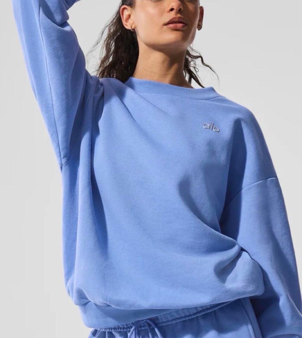 Alo Yoga Accolade Crew Neck Pullover